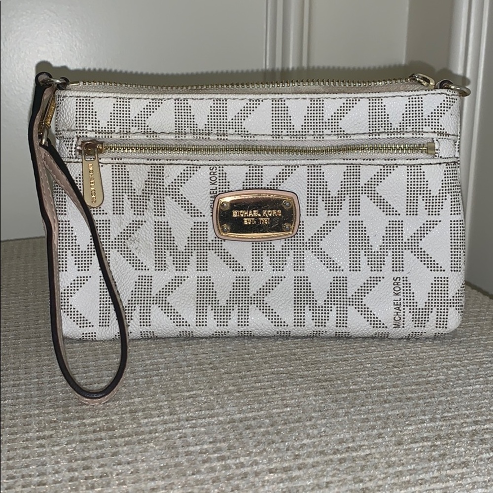 Michael Kors Wristlet